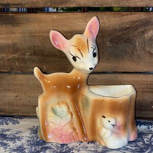 Vintage Disney 70 years old Leeds pottery
Bambi ,thumper wall pocket vase